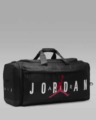専用未使用　NIKE ジョーダン ベロシティ ダッフルバッグ　８１L ブラック Nike.comにおけるジョーダン ベロシティ ダッフルバッグ (81L)に関する
